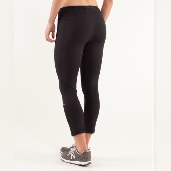 Lululemon Run Reflect Crop Leggings - Picture 4 of 12